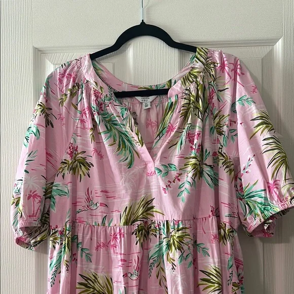 Crown & Ivy Pink Floral Dress - Picture 2 of 7